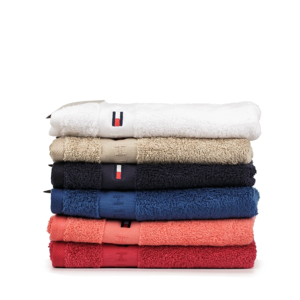 FIJ8673 Edit 600x600 - Towel ΤΟΜΜΥ HILFIGER